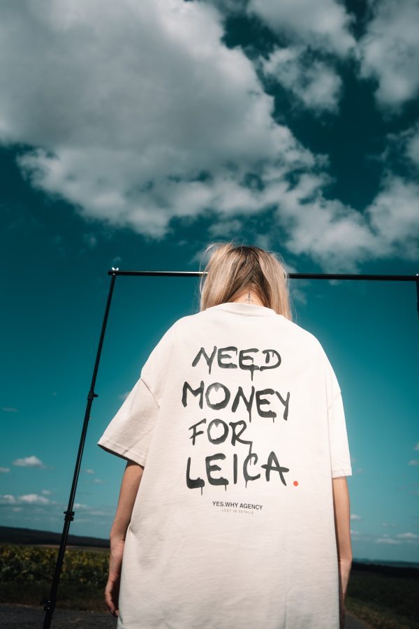 Need Money for Leica T-Shirt beige